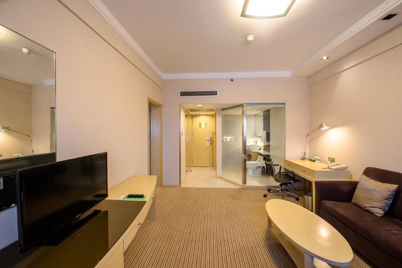 Holiday Inn Downtown Шанхай Екстериор снимка