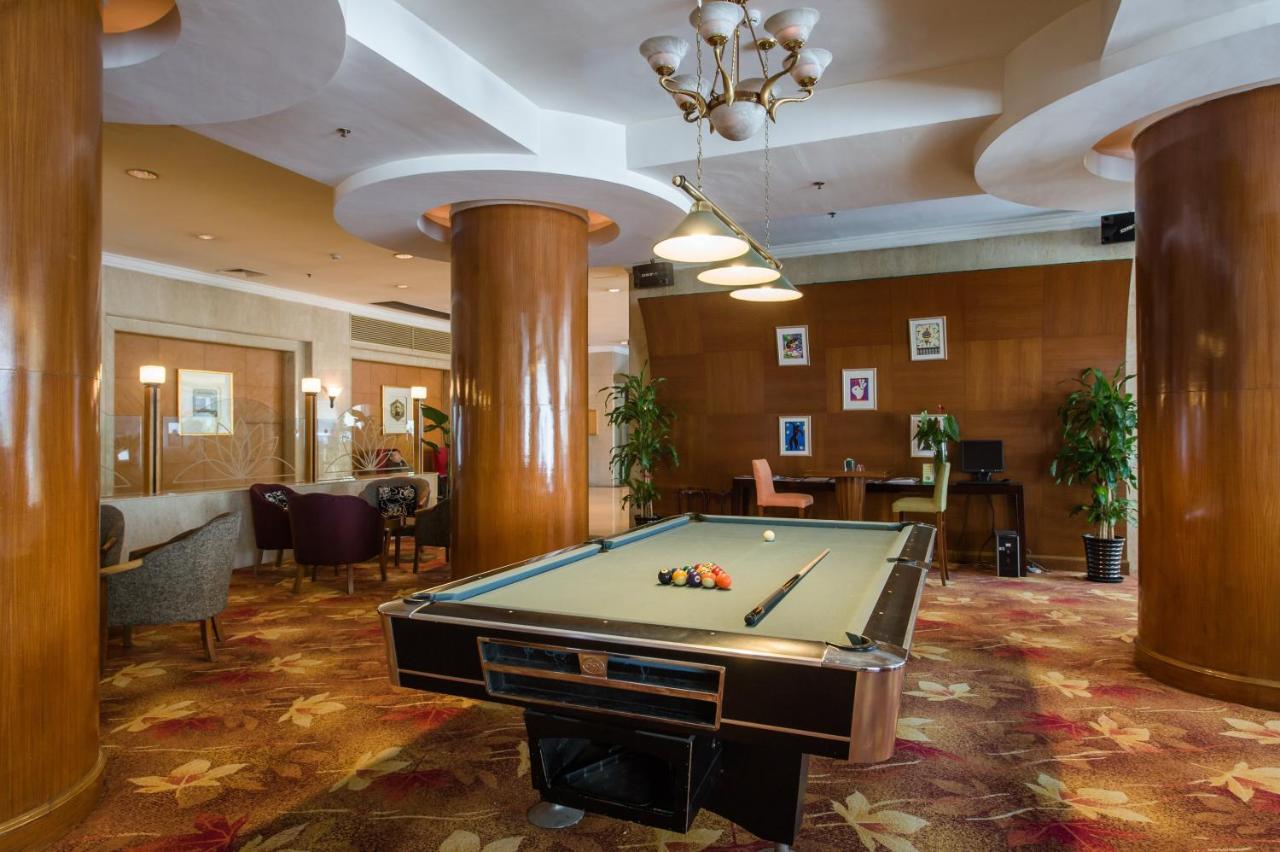 Holiday Inn Downtown Шанхай Екстериор снимка