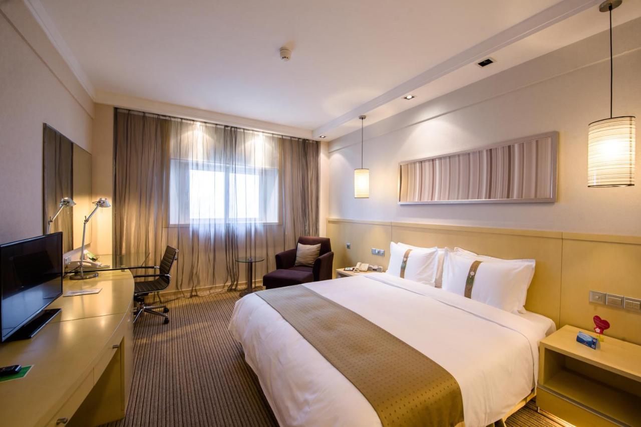 Holiday Inn Downtown Шанхай Стая снимка