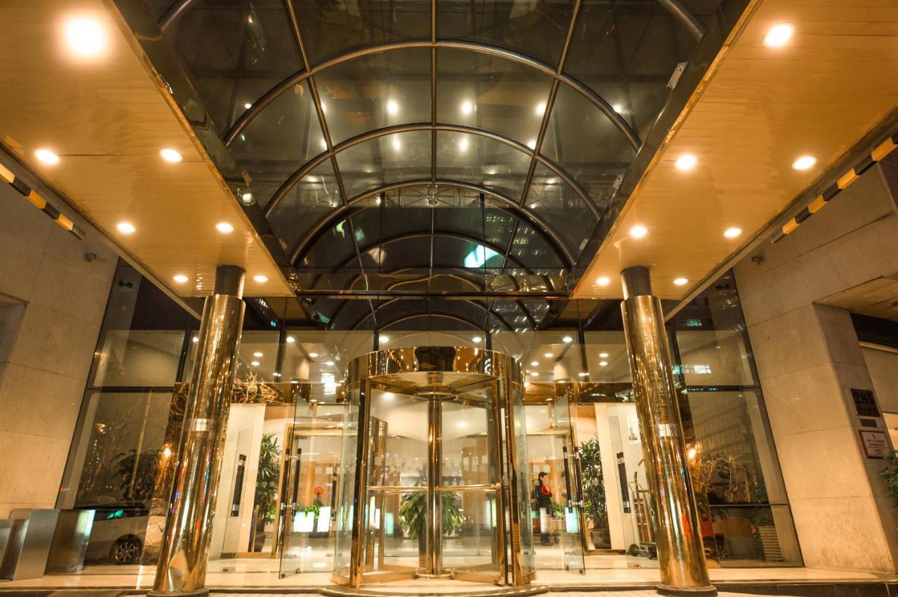Holiday Inn Downtown Шанхай Екстериор снимка
