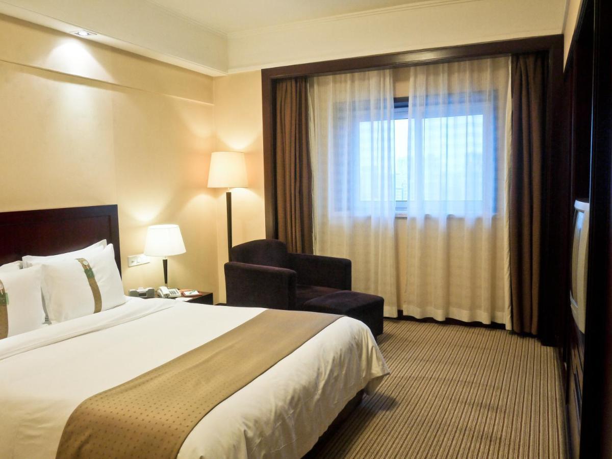 Holiday Inn Downtown Шанхай Екстериор снимка